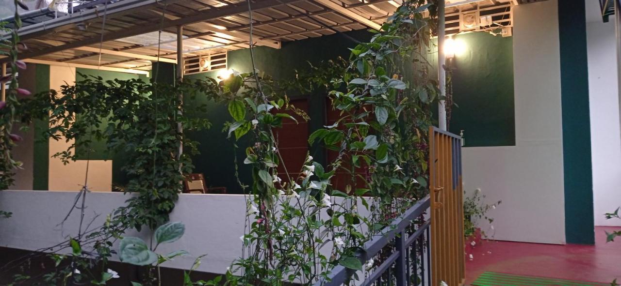 Riverbench Homestay Munnar, Anaviratty Exterior foto