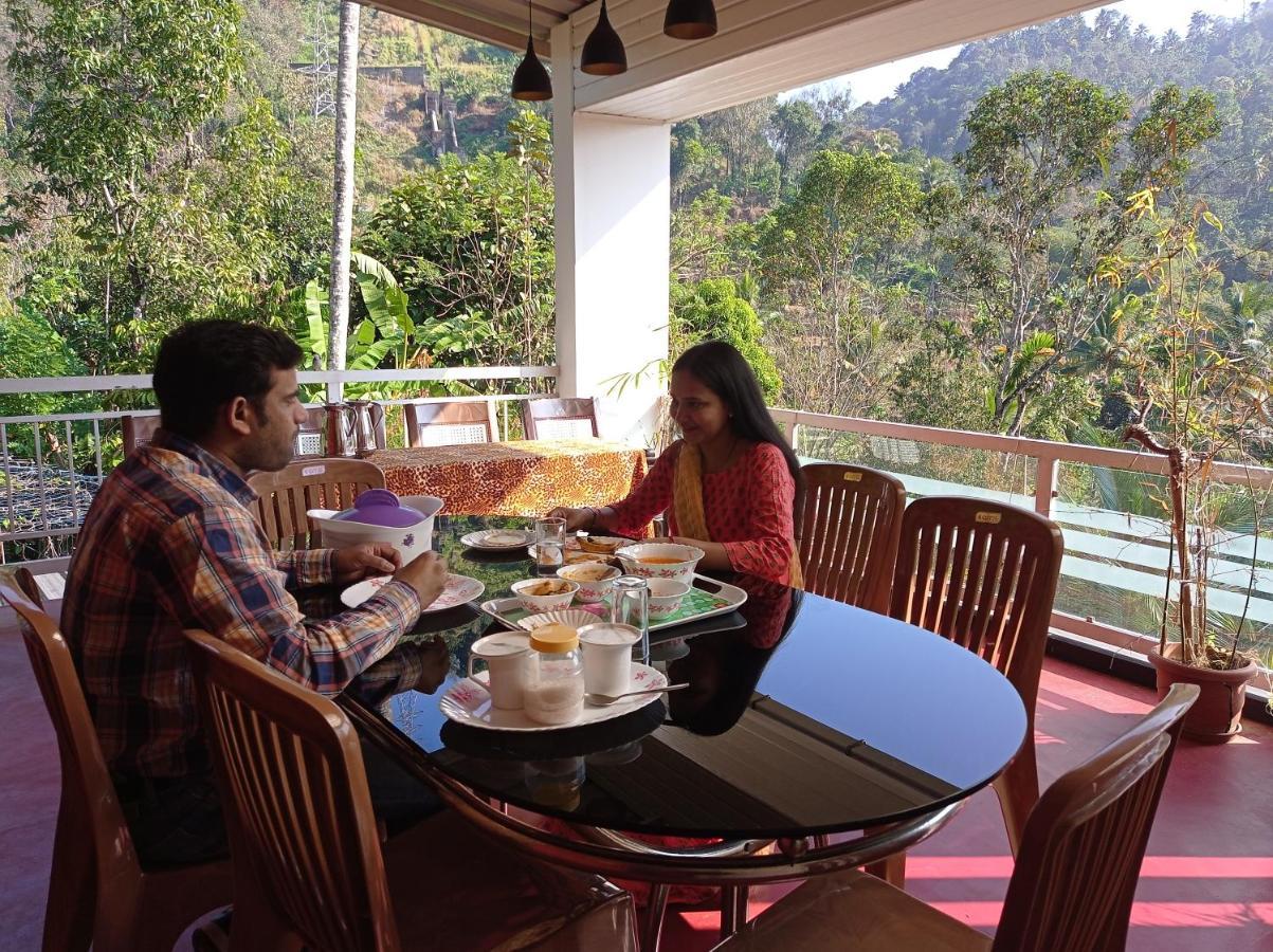 Riverbench Homestay Munnar, Anaviratty Exterior foto